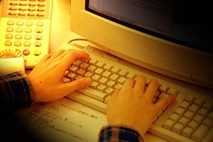 難聴ならイヤホンで解決できる！